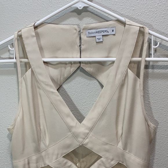 Revolve finders keepers broken heart‎ dress in beige - Picture 3 of 10